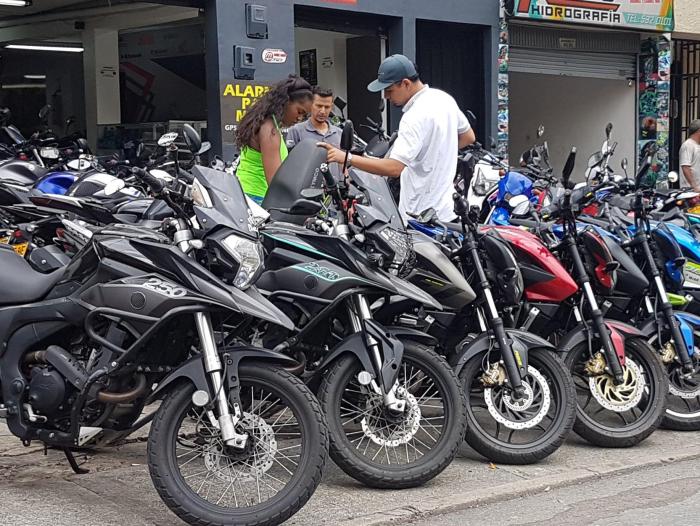 Cada día se están vendiendo un promedio de más de 2.253 motocicletas en Colombia.