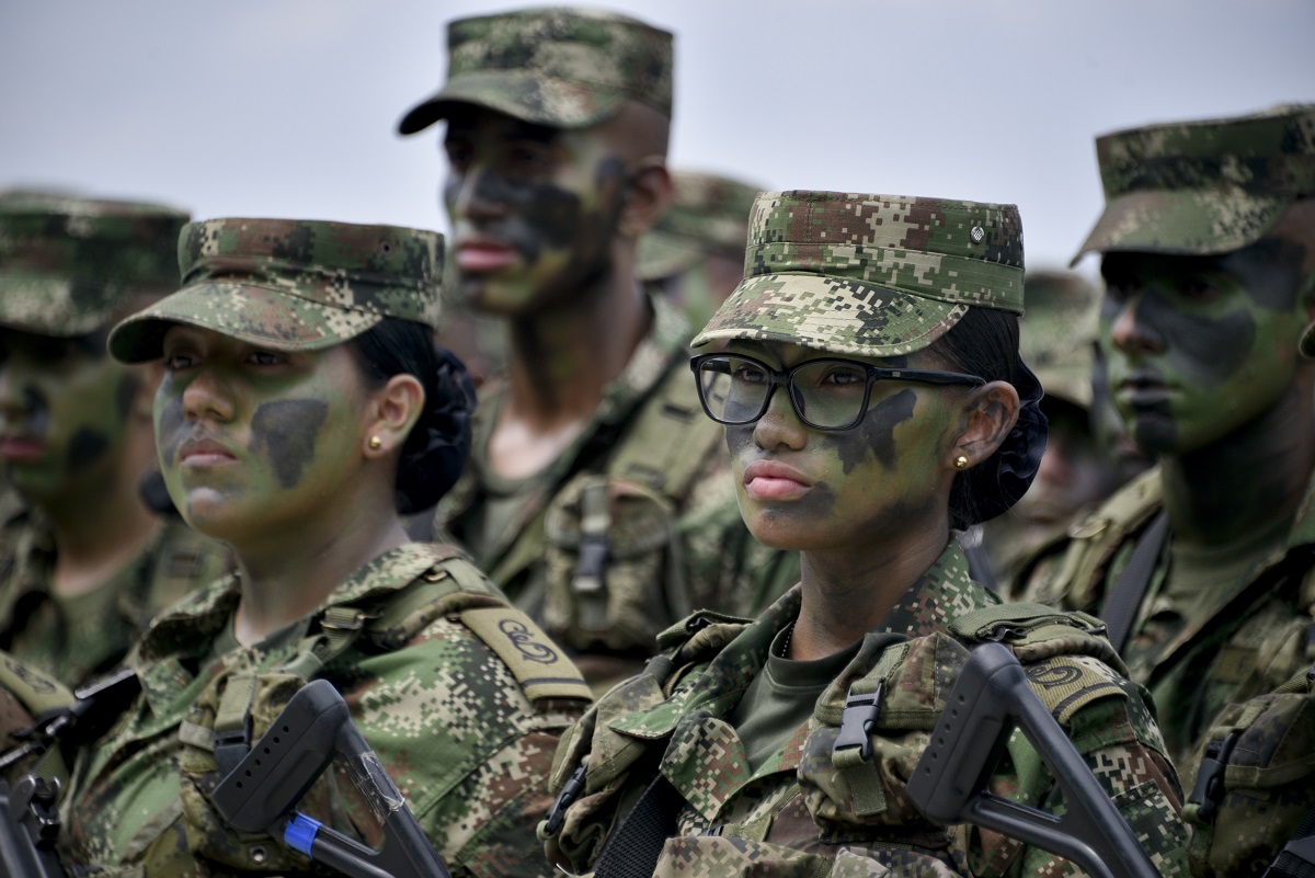 Mujeres que presten servicio militar no harán operaciones: estas serían las labores