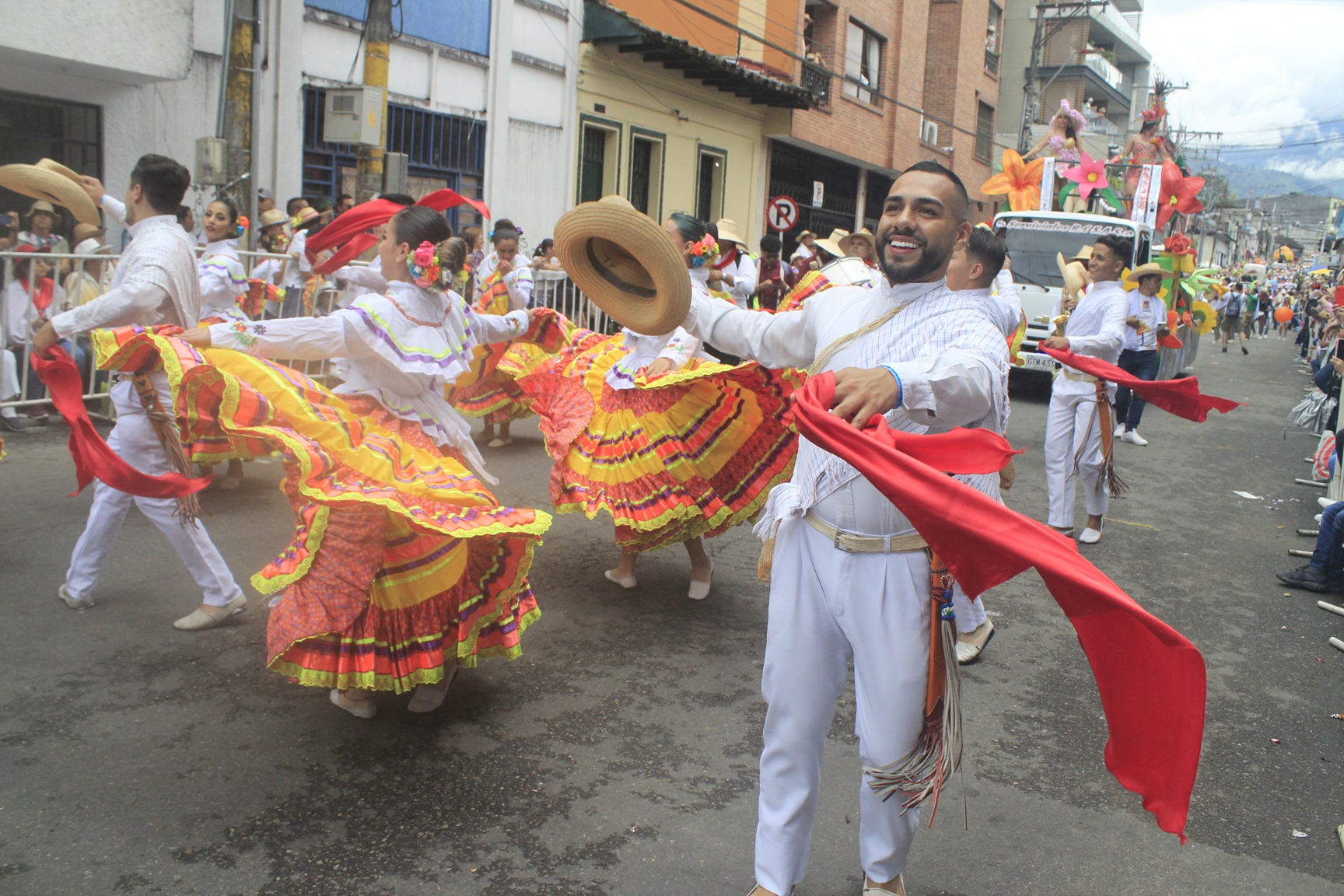 Alcaldía inició preparativos para la versión 50 del Festival Folclórico